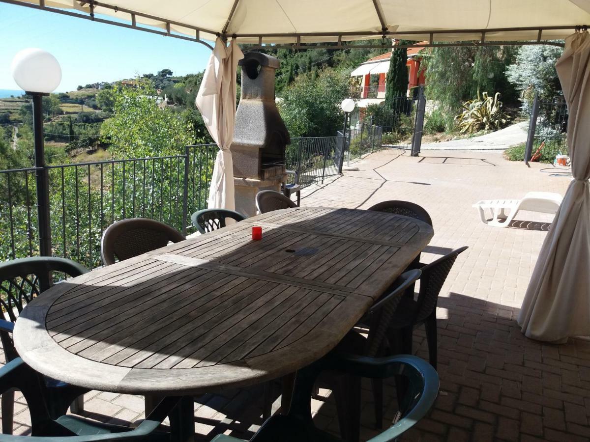 Villa Del Mare Ligure Elvezia Santo Stefano al Mare Bagian luar foto