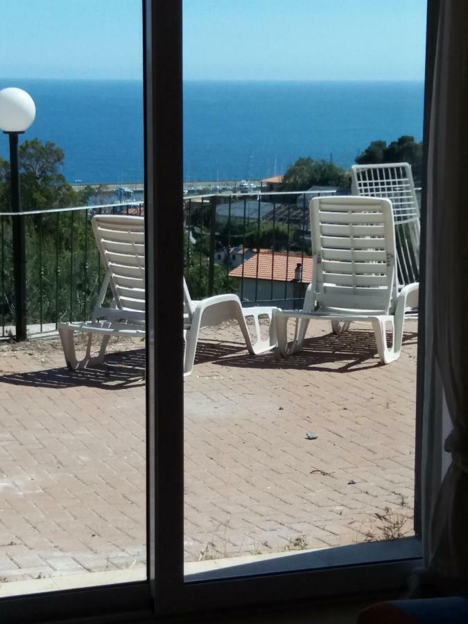 Villa Del Mare Ligure Elvezia Santo Stefano al Mare Bagian luar foto