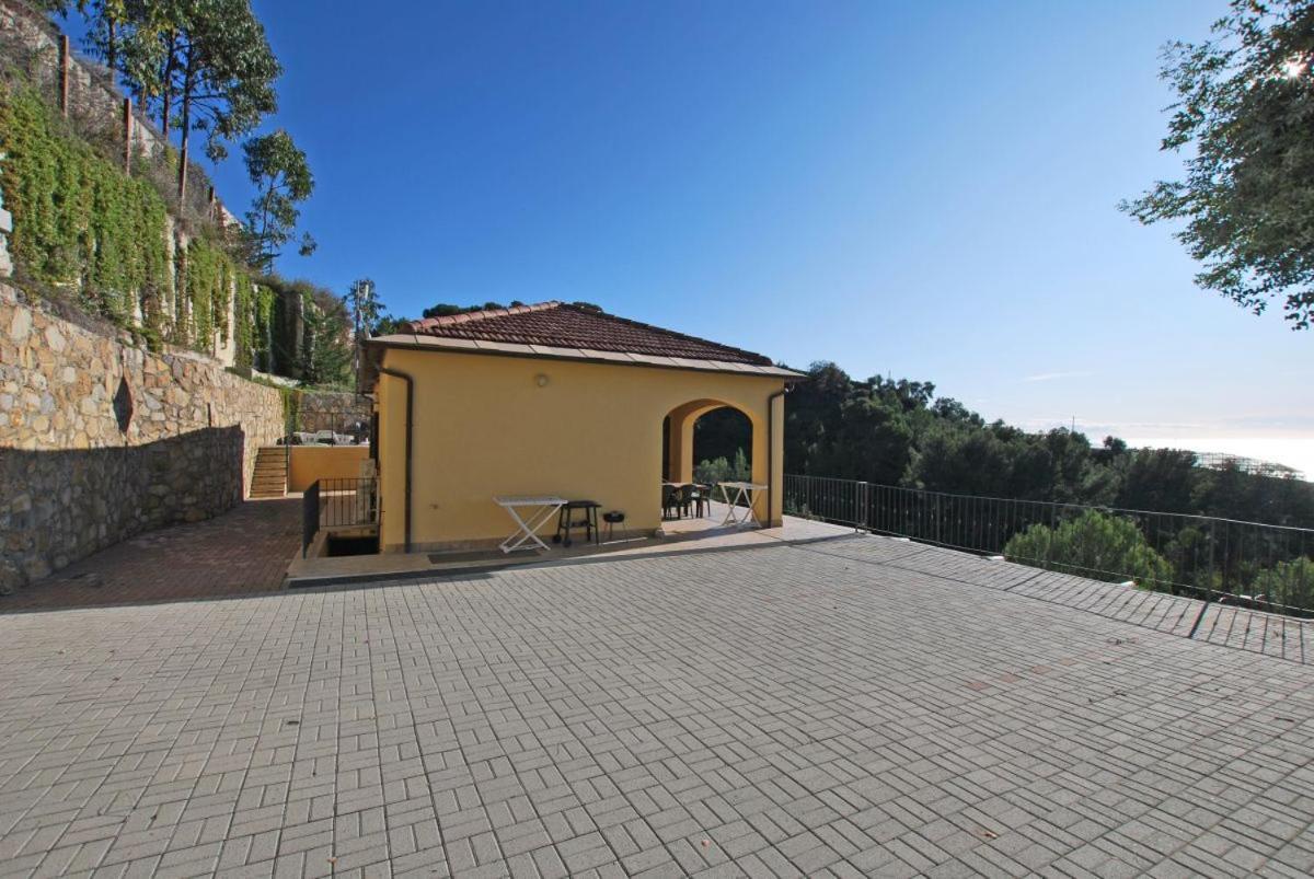 Villa Del Mare Ligure Elvezia Santo Stefano al Mare Bagian luar foto
